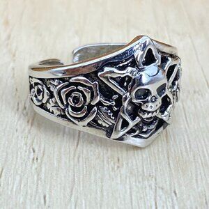 925 Viking Scull Ring with Pentagram Biker​